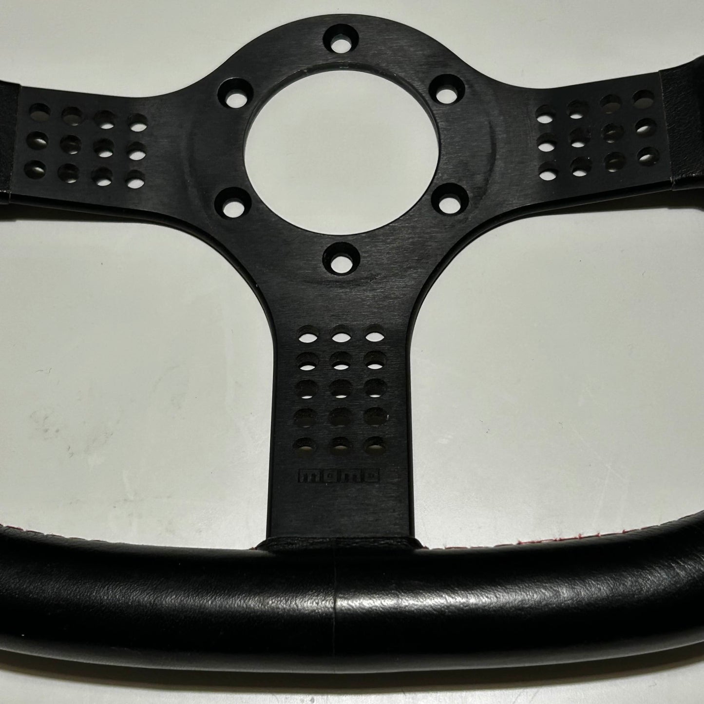 MOMO Cavallino 3 D-Cut 350mm