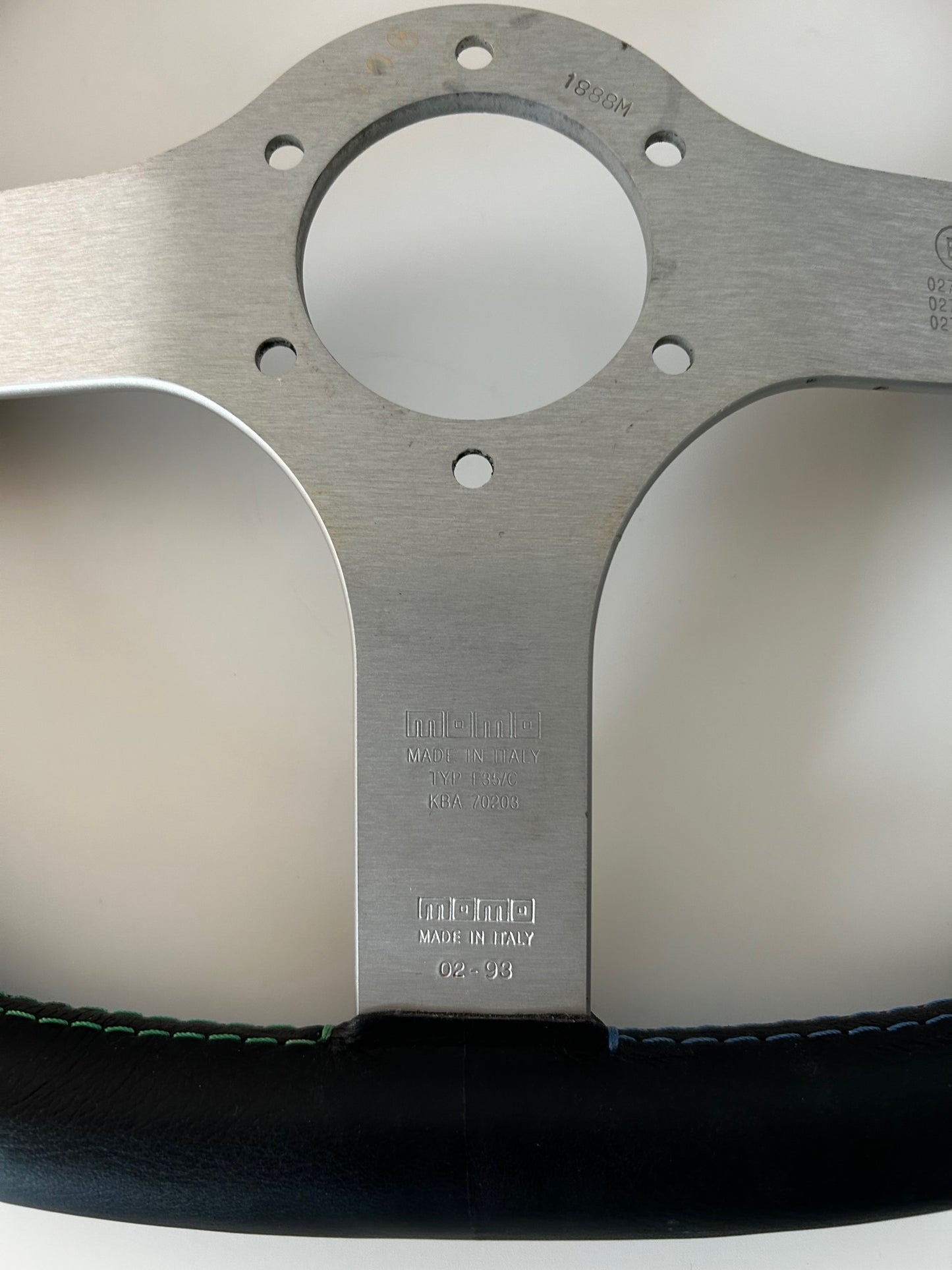 MOMO F35/C D-Cut 350mm