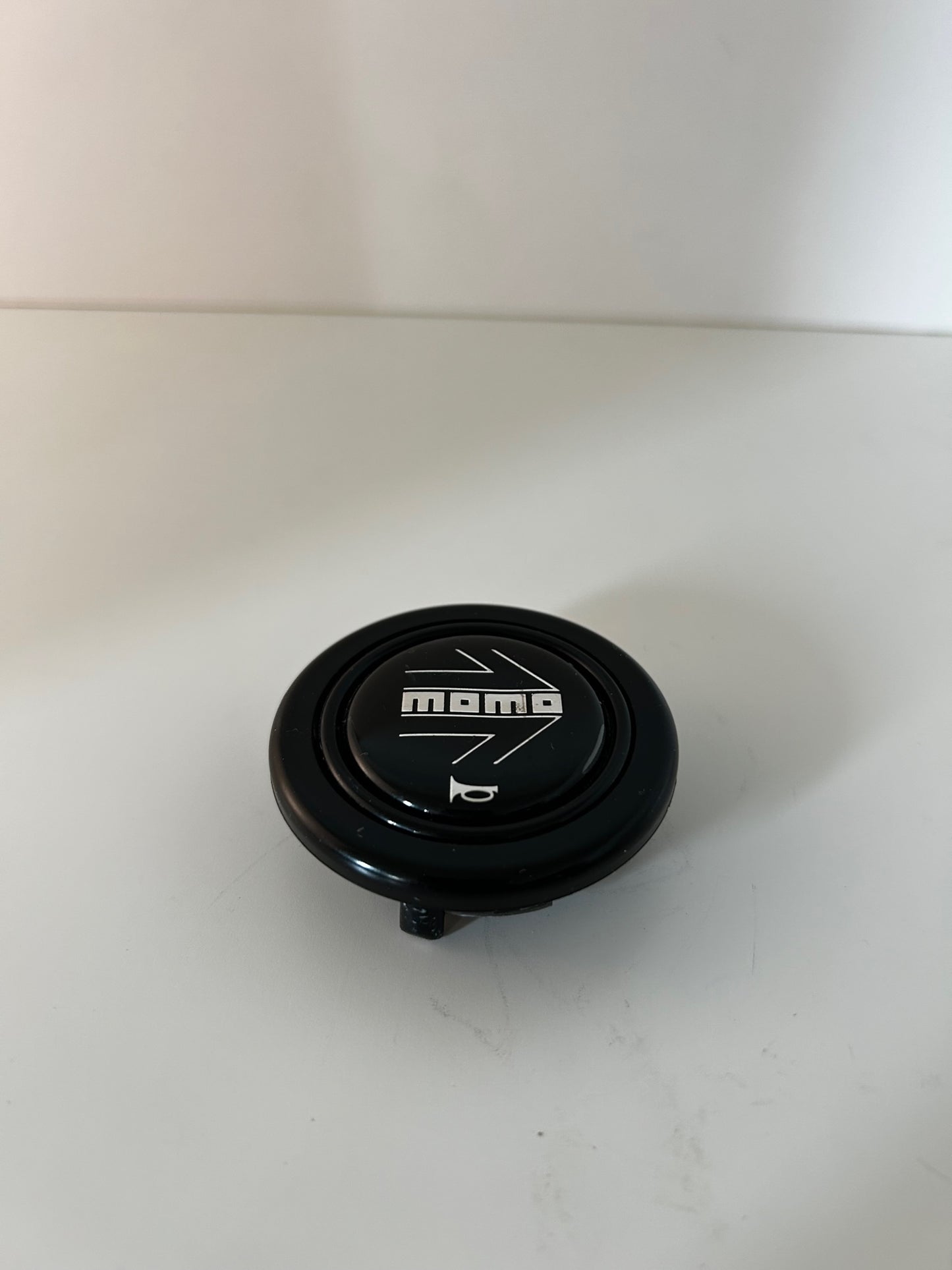 MOMO Horn Button Black/Silver